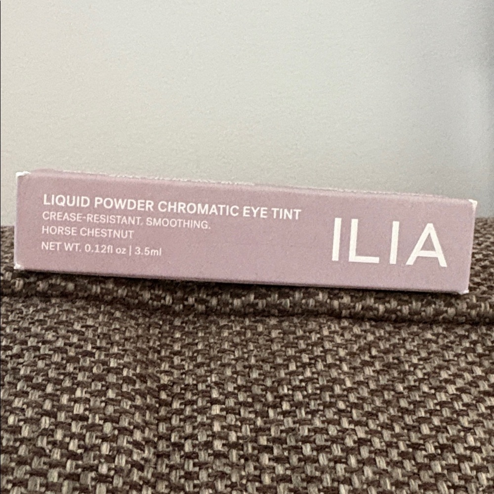 BNIB Ilia Liquid Powder Chromatic Eye Tint in Fresco - Full Size - Picture 7 of 9